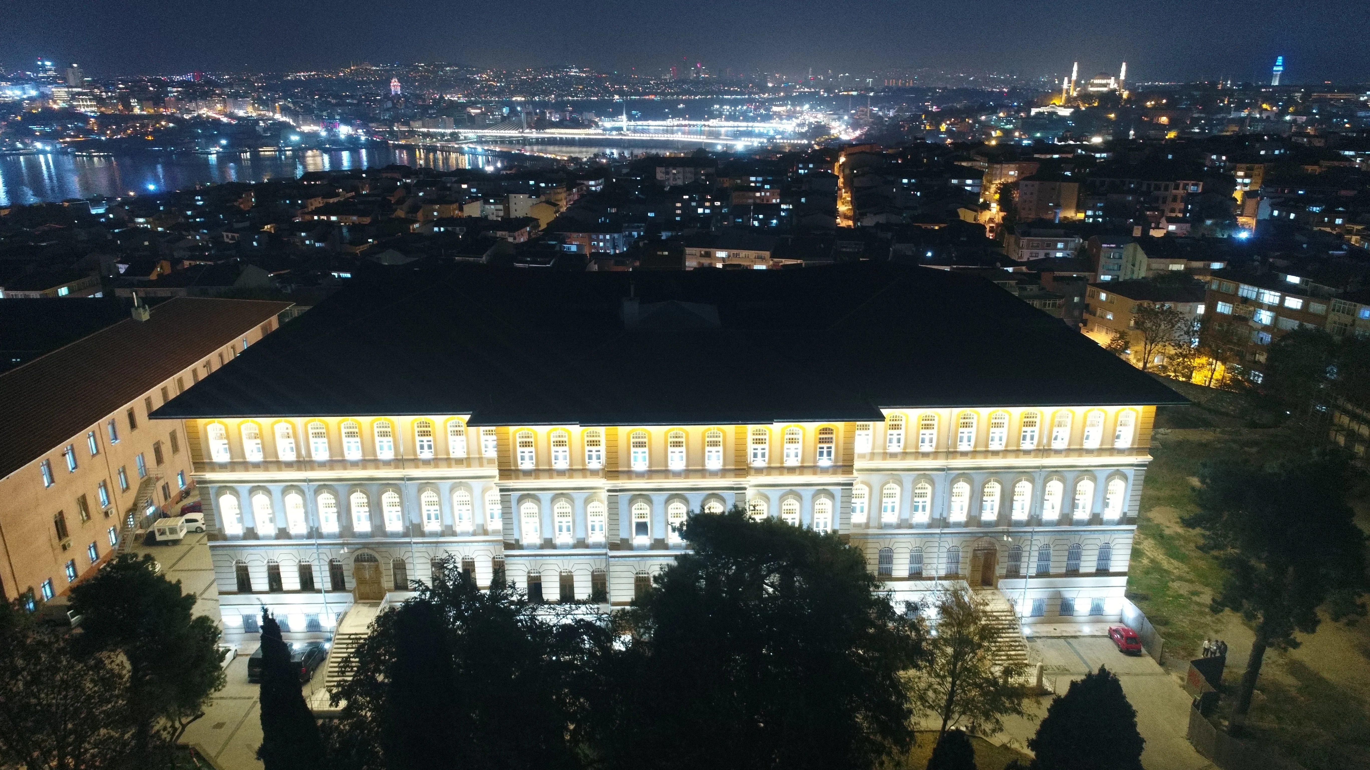 FSM ESKİ DARÜŞŞAFAKA LİSESİ RESTORASYONU